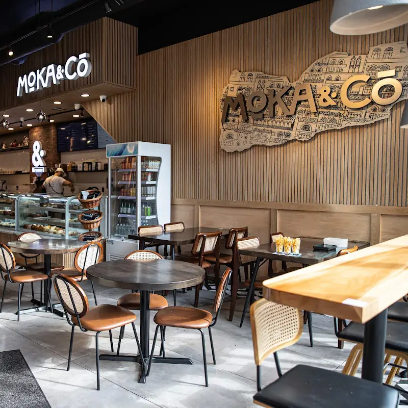 Moka & Co