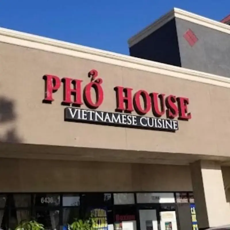 Phở House & Akira Sushi