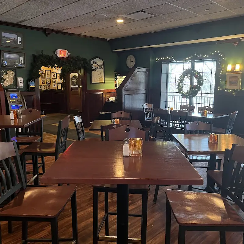 Flaherty's Three Flags Inn