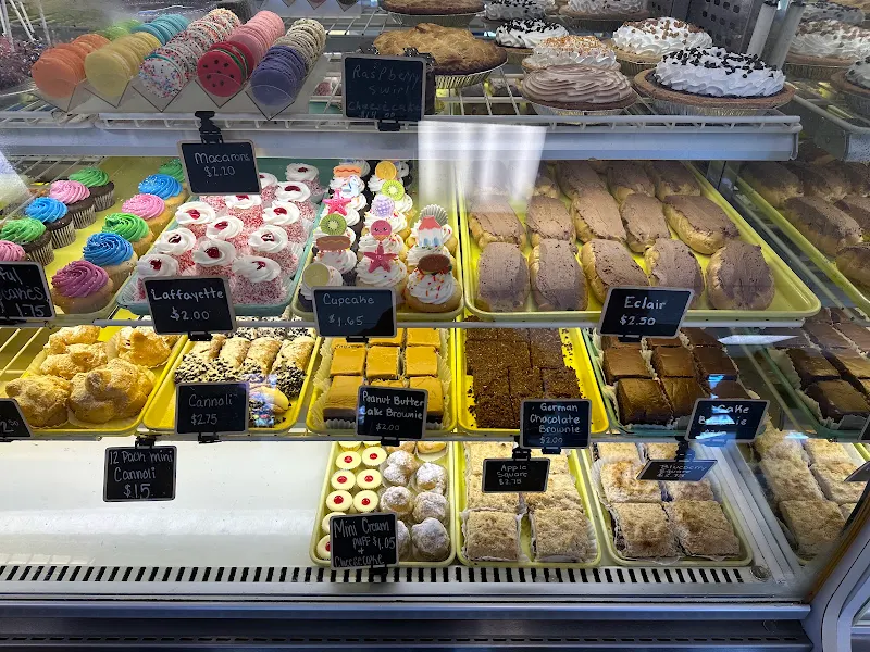 Minooka Pastry Shop