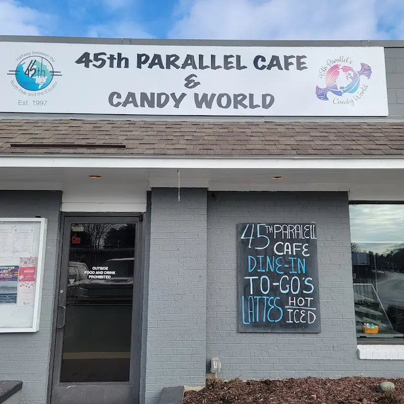 45th Parallel Cafe