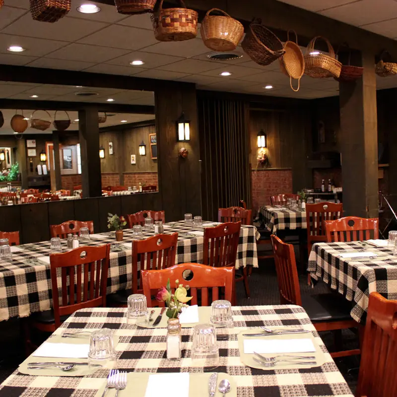 Roepke's Village Inn