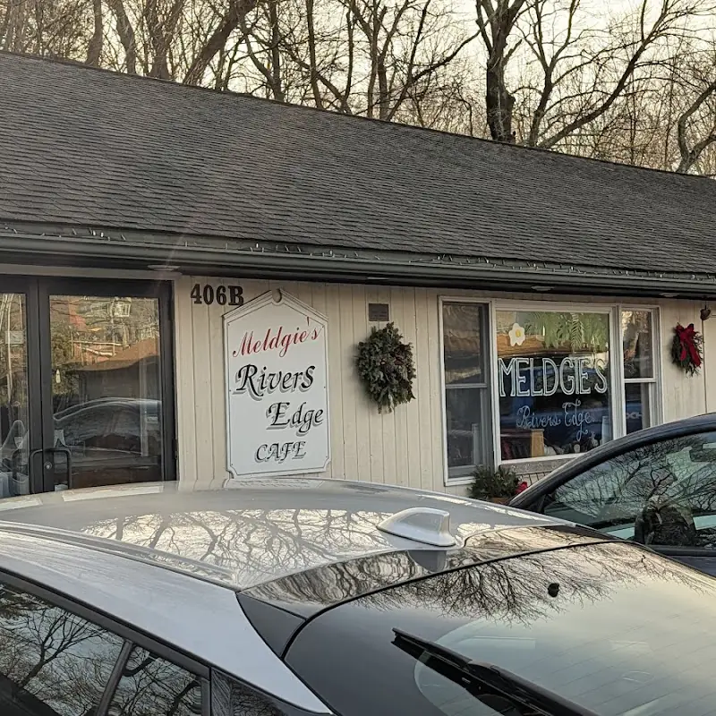 Meldgie's Rivers Edge Cafe