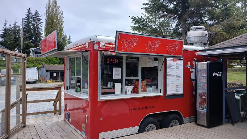 Roxy's Diner Food Truck at Alder Bay