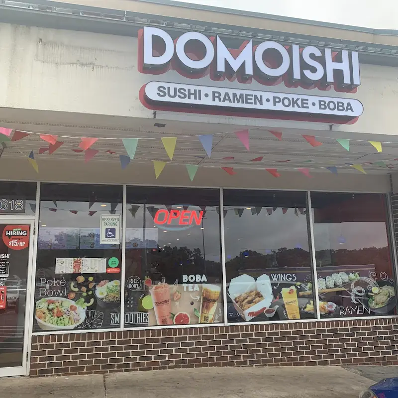Domoishi-poke-ramen-wing-tea