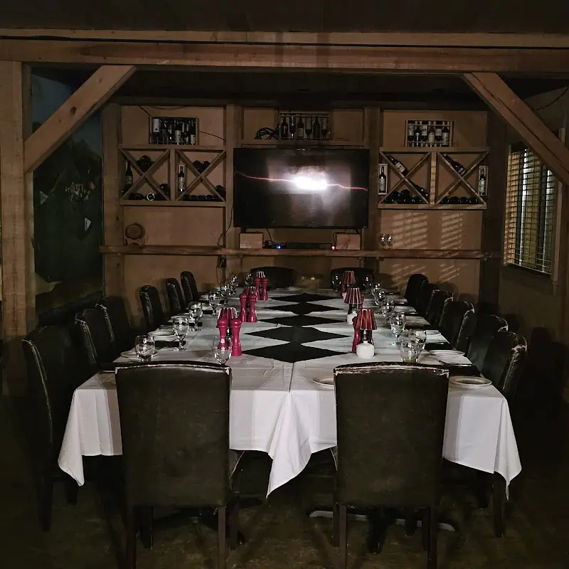 THE WONDER BAR STEAKHOUSE