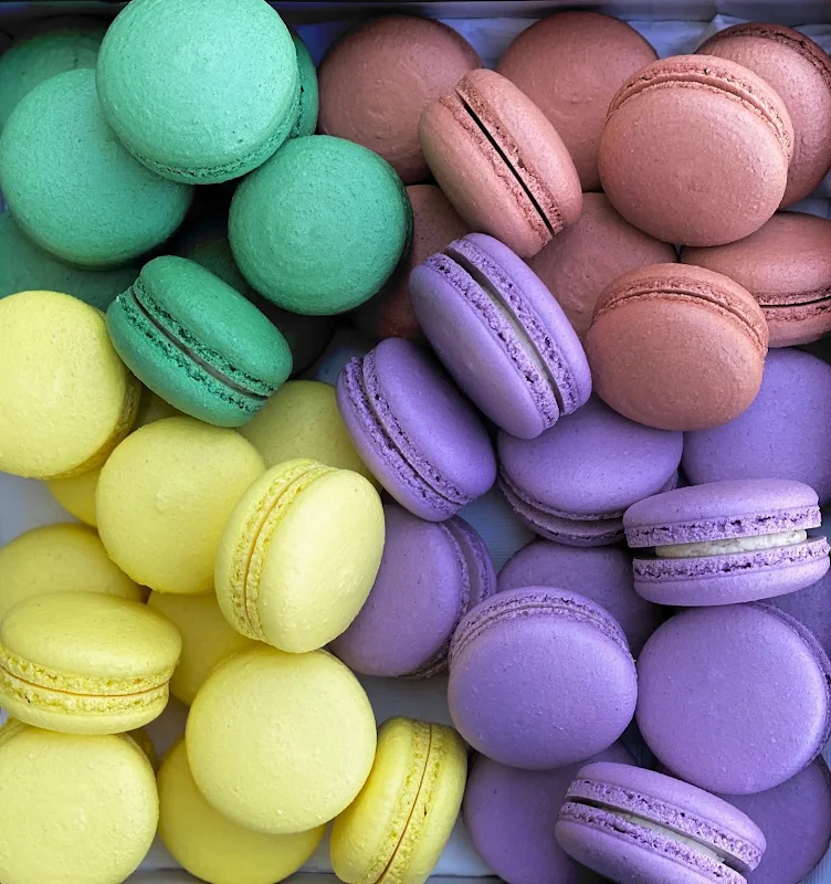 MACARONiK