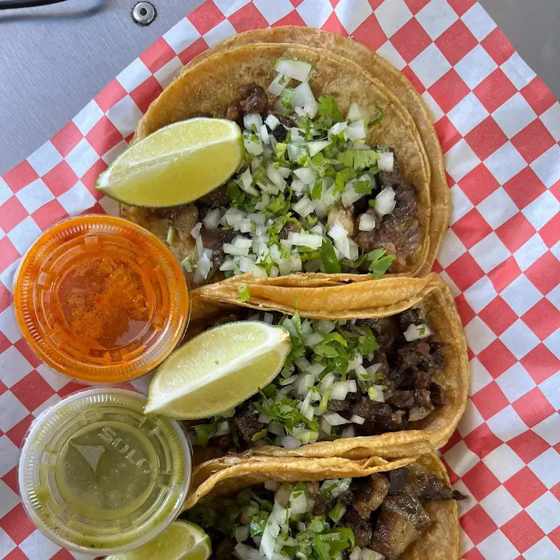 Grill Chicken/Pollo asado Taco