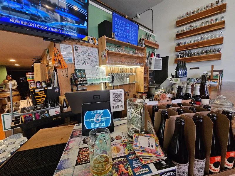 Bridge & Tunnel Bottleshop & Taproom