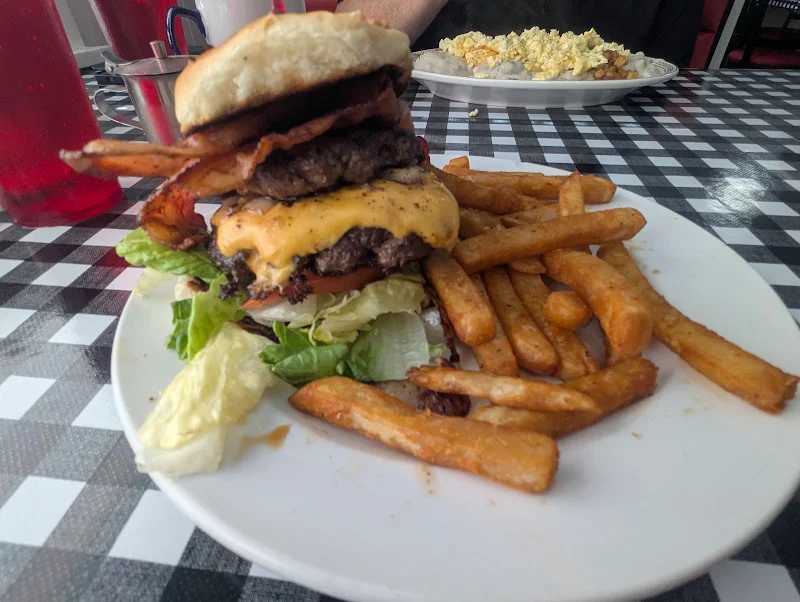 Family Ties Diner