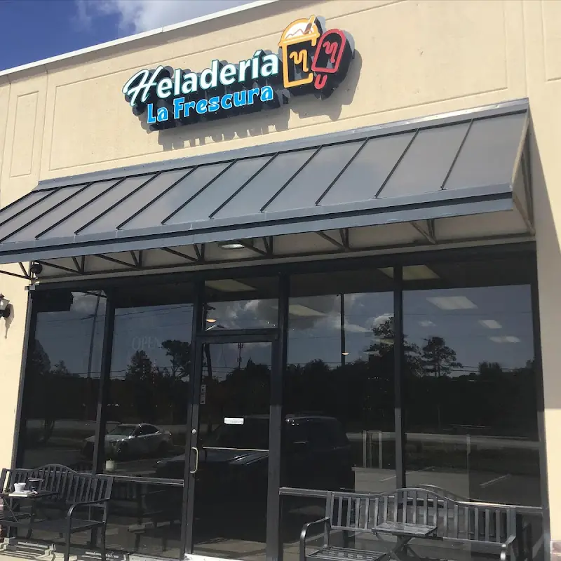 Heladeria La Frescura / Ice Cream & Mexican Restaurant