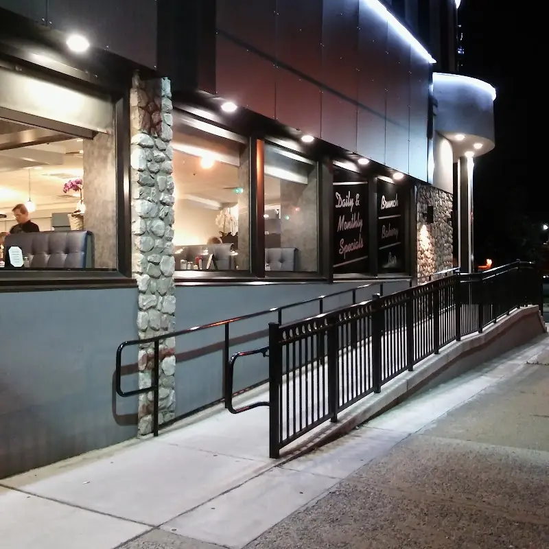 Colonial Diner