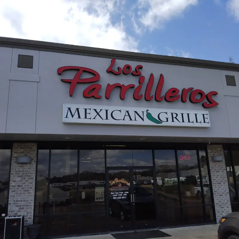 Los Parrilleros Mexican Bar & Grille
