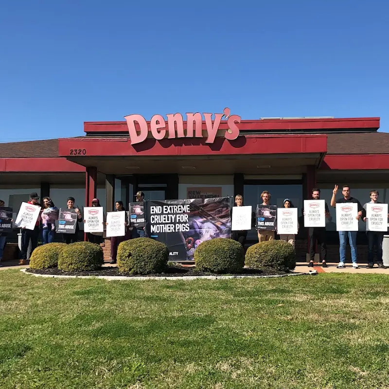 Denny's Restaurant