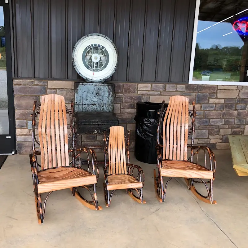 Adas Country Store and Cafe