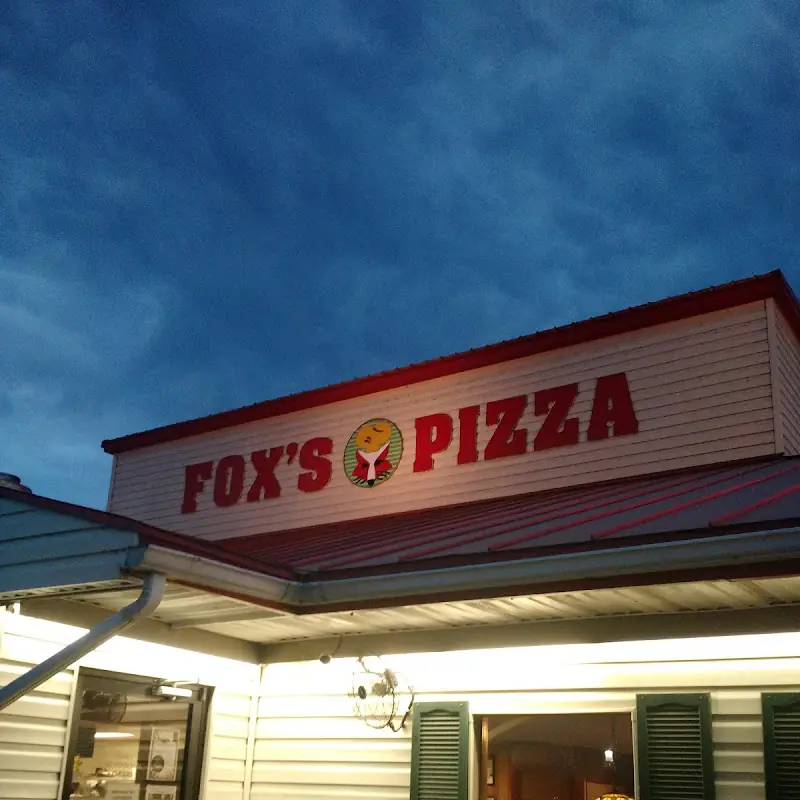 Fox's Pizza Den