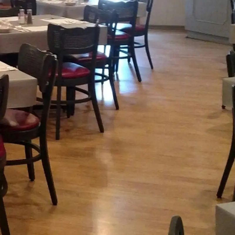 Cafe Genevieve
