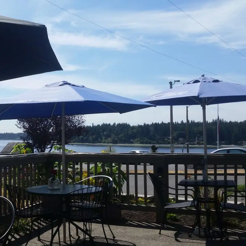 Sully's Bistro & Bar