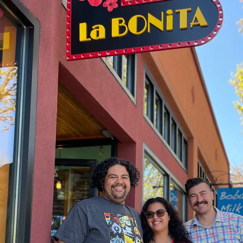La Bonita