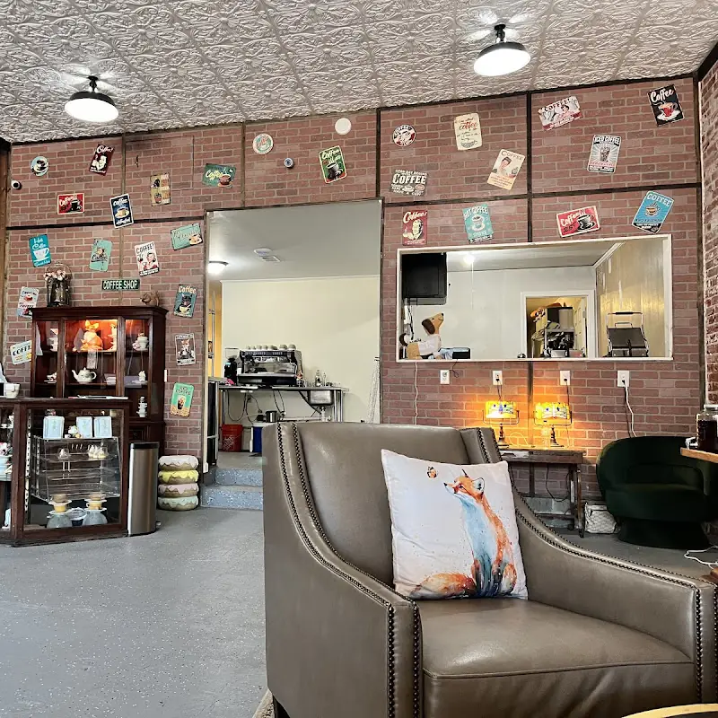Finch & Fox Coffee Shop