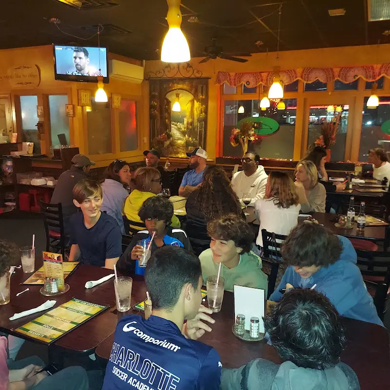 Mama Mia's Pizza & Italian Restaurant