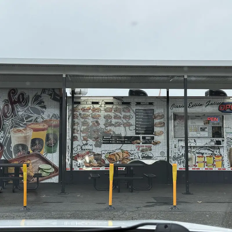 El Jefe Birria & Tacos