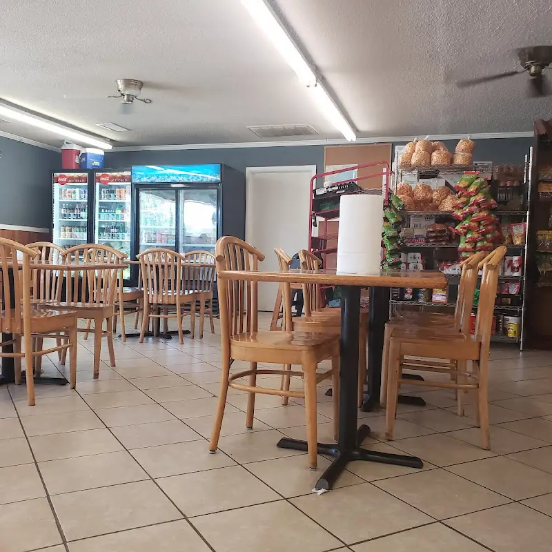 La Tienda y Taqueria La Oaxaqueña 2