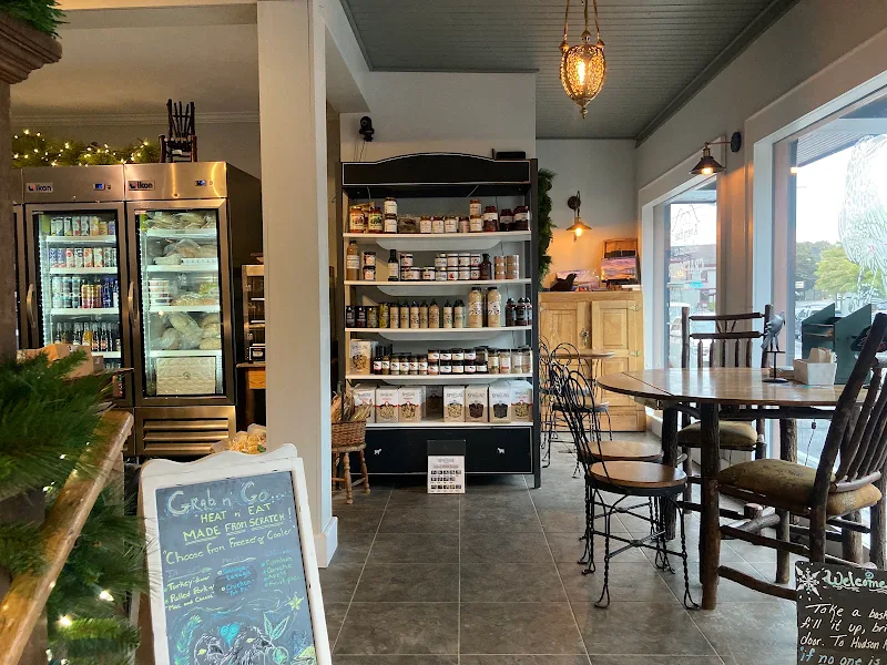 The Hungry Crow Market & Cafe