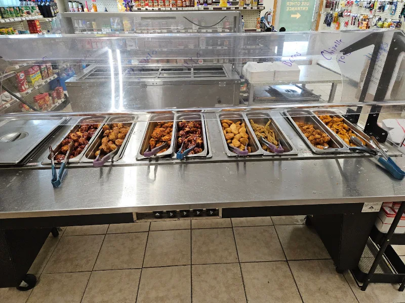 Uncle Ronnie's Deli