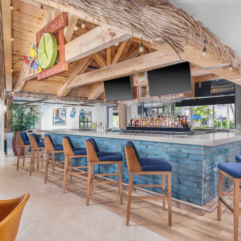 5 o'Clock Somewhere Bar & Grill