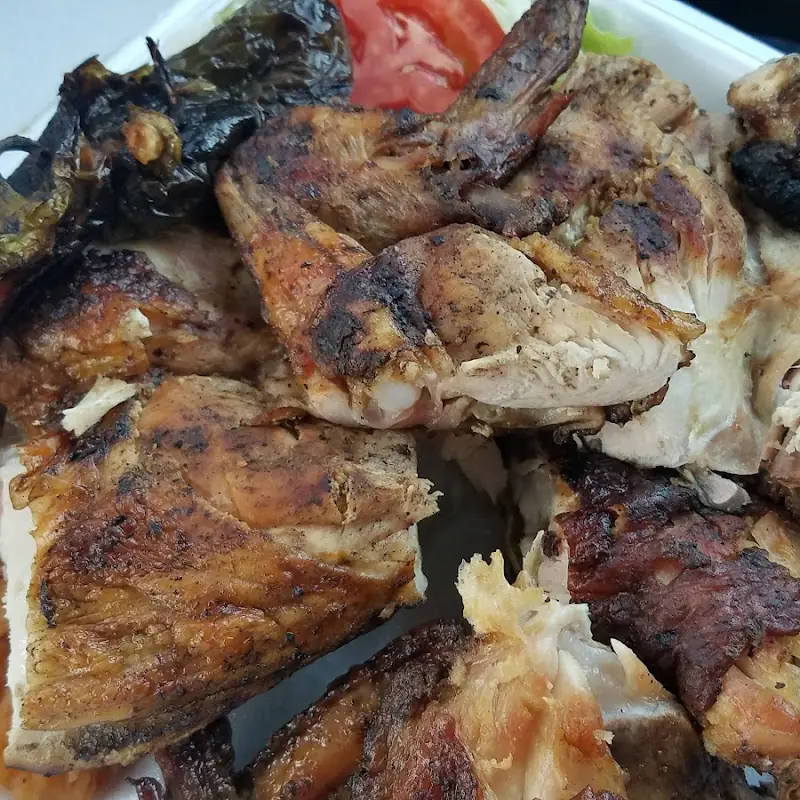 El Pollo Feliz