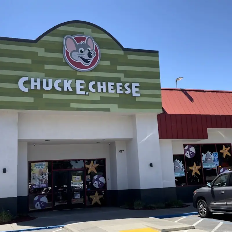 Chuck E. Cheese