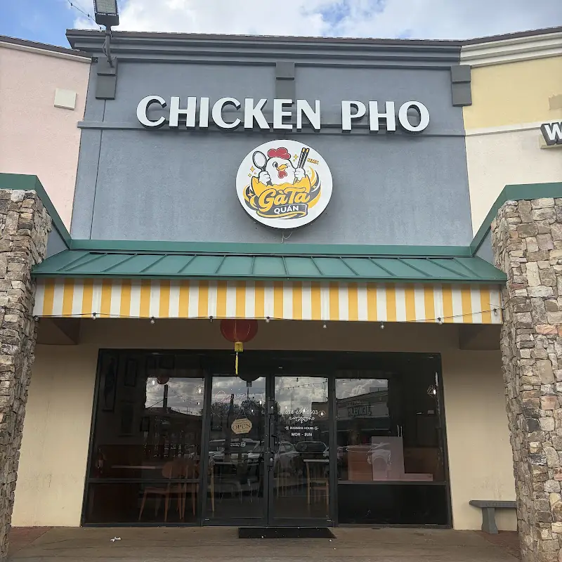 Gà Ta Quán (Chicken Pho)