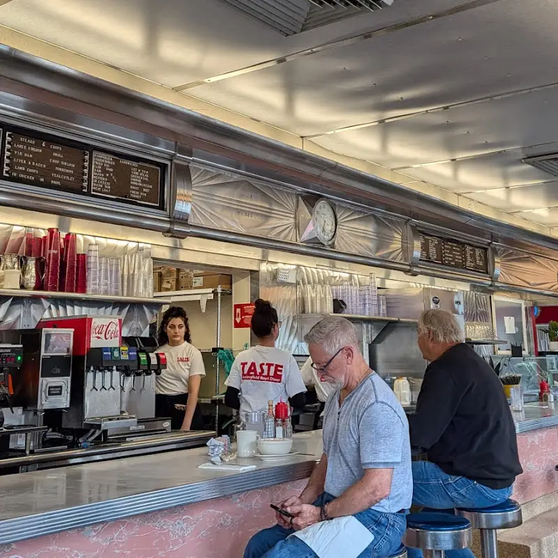 Taste Springfield Royal Diner