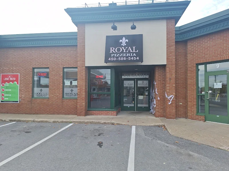 Royal Pizzeria