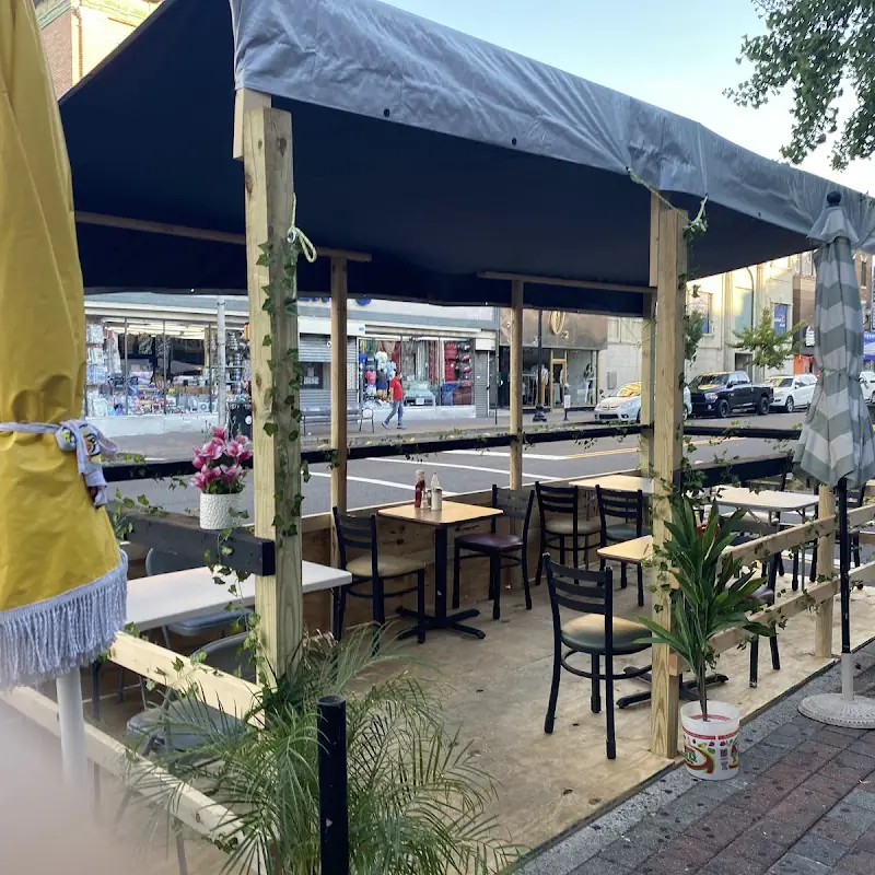 Charlie's Restaurant