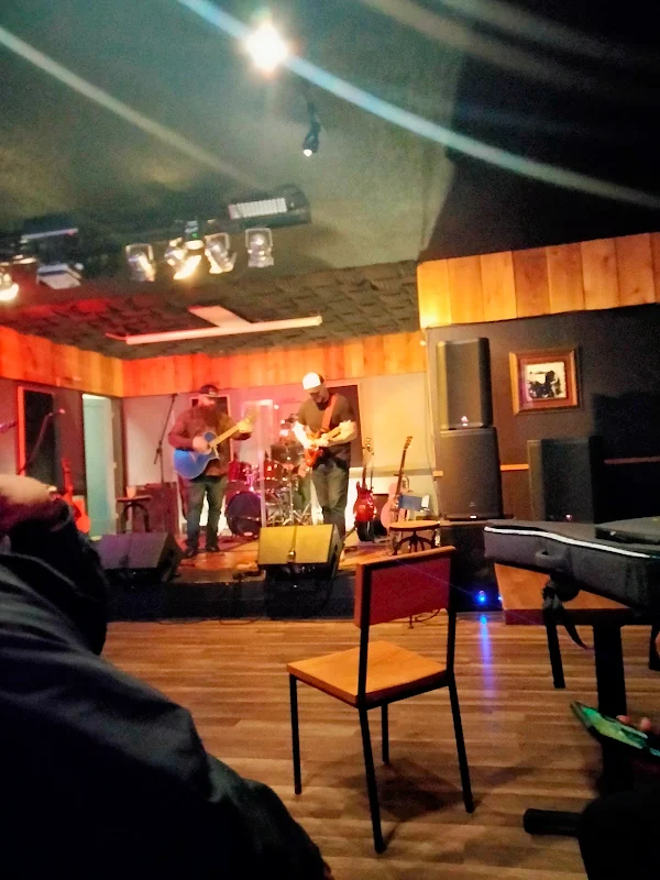 Tommy's Tavern