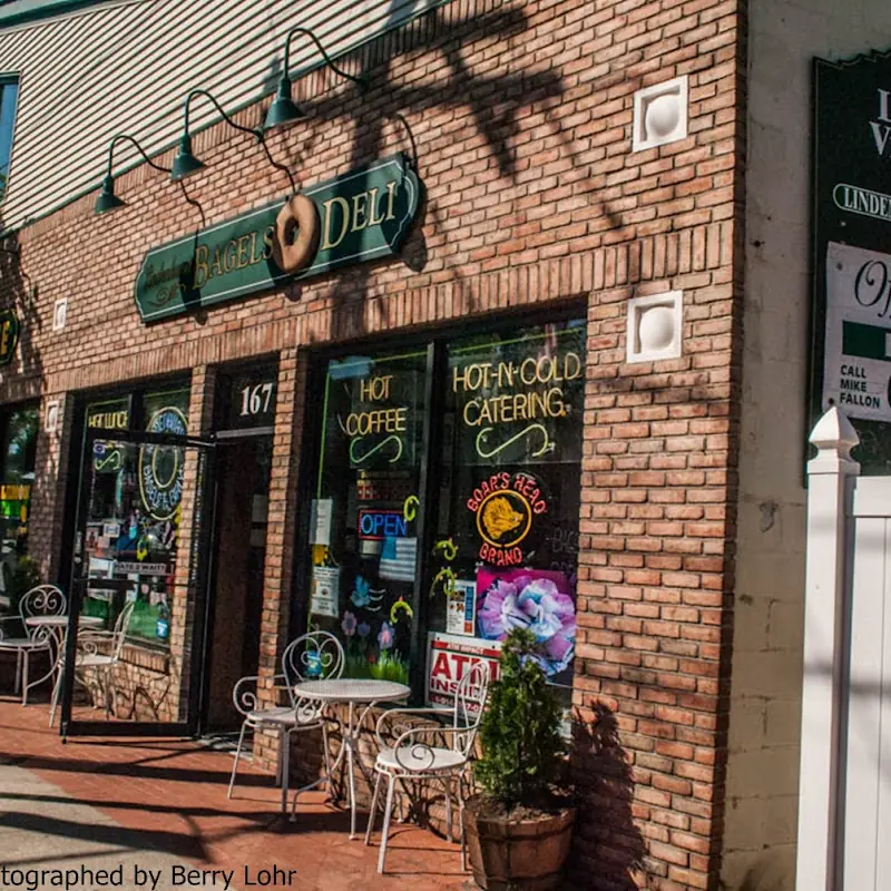 Lindenhurst Bagels & Deli