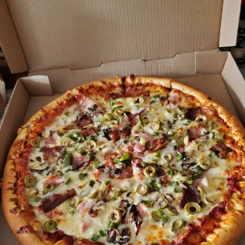 Marty's Pizza & Grill