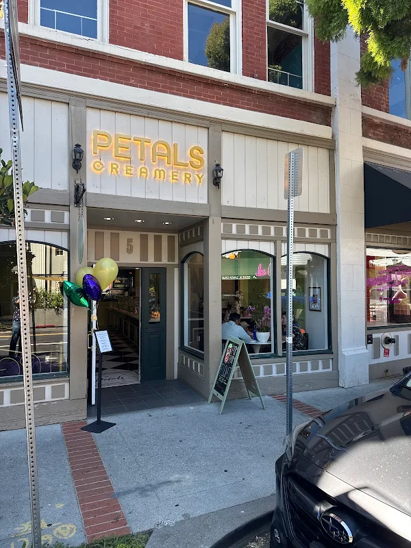 Petals Creamery