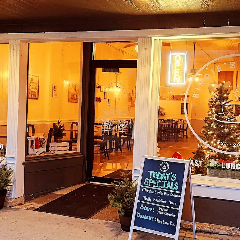 Birdie's Bistro