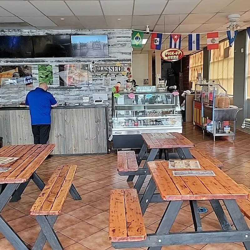 Rica's Pupusas Restaurant