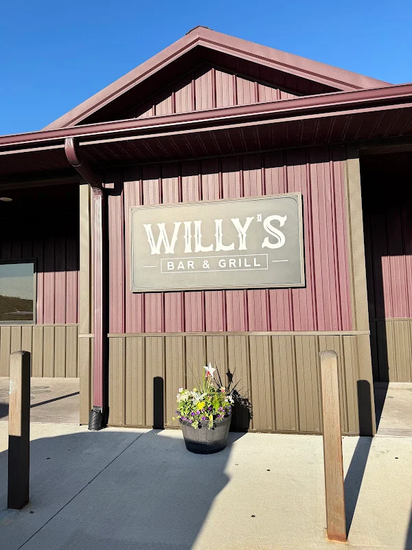 Willy's Bar and Grill
