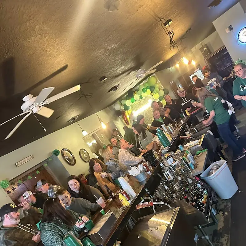 Benola’s Pub & Patio