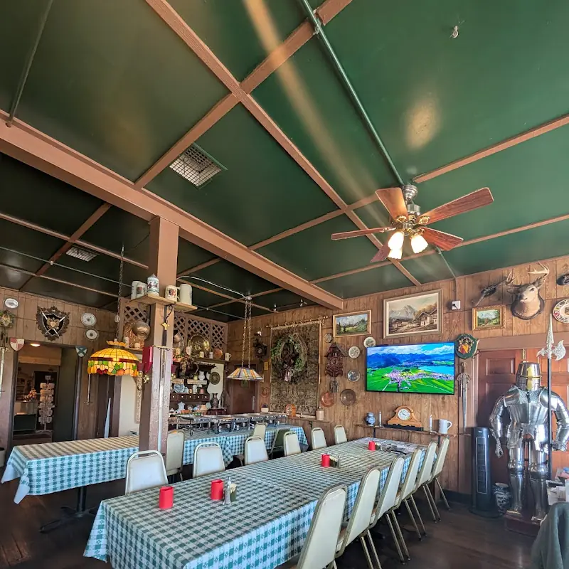 Dreamland Palace German Restaurant