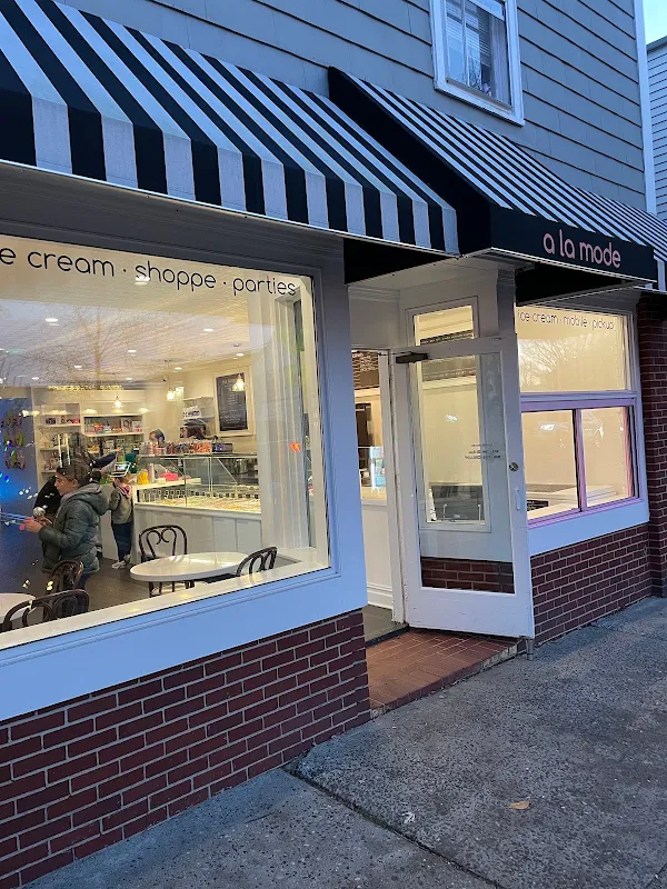 A La Mode Shoppe