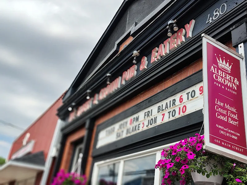 The Albert & Crown Pub