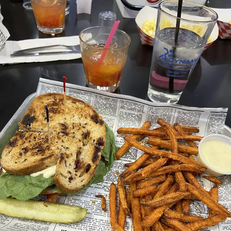 Toni's Tavern