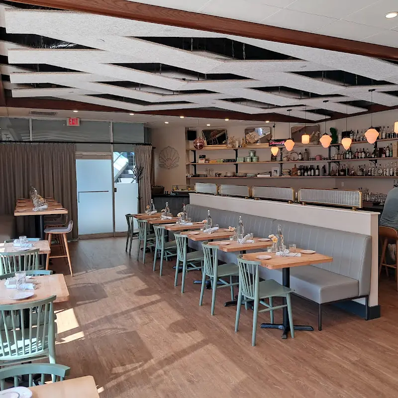 Dotty's Kitchen & Raw Bar