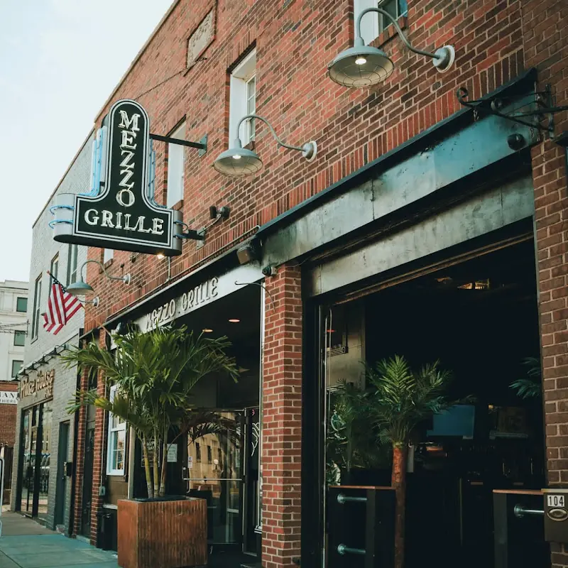 Mezzo Grille